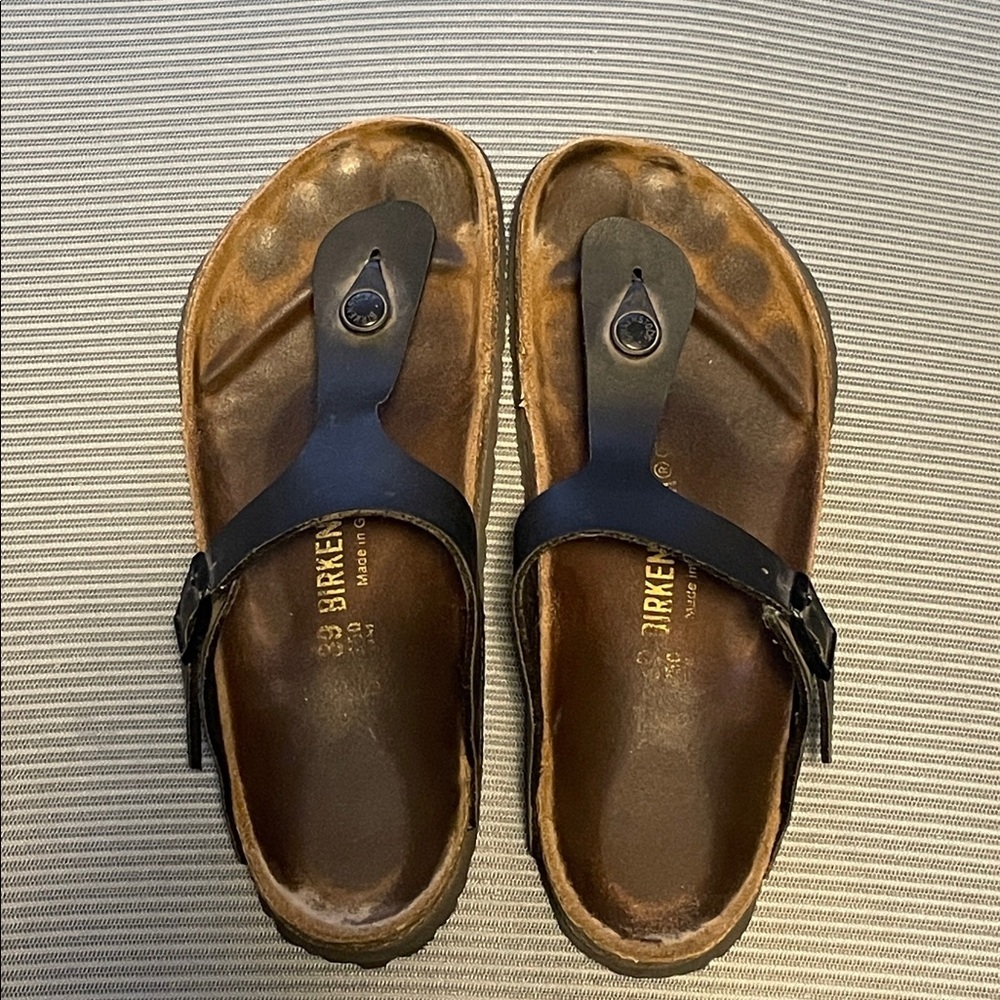 GC Birkenstock Gizeh Birko-Flor Sandals - Women's - Size 39 (Size 8 - 8.5)